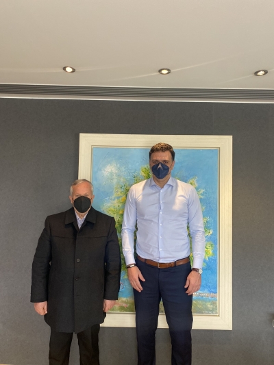 Συνάντηση του Δημάρχου Καλυμνίων, Δημήτριου Διακομιχάλη με τον Υπουργό Τουρισμού κο Βασ. Κικίλα στο γραφείο του στο Υπουργείο